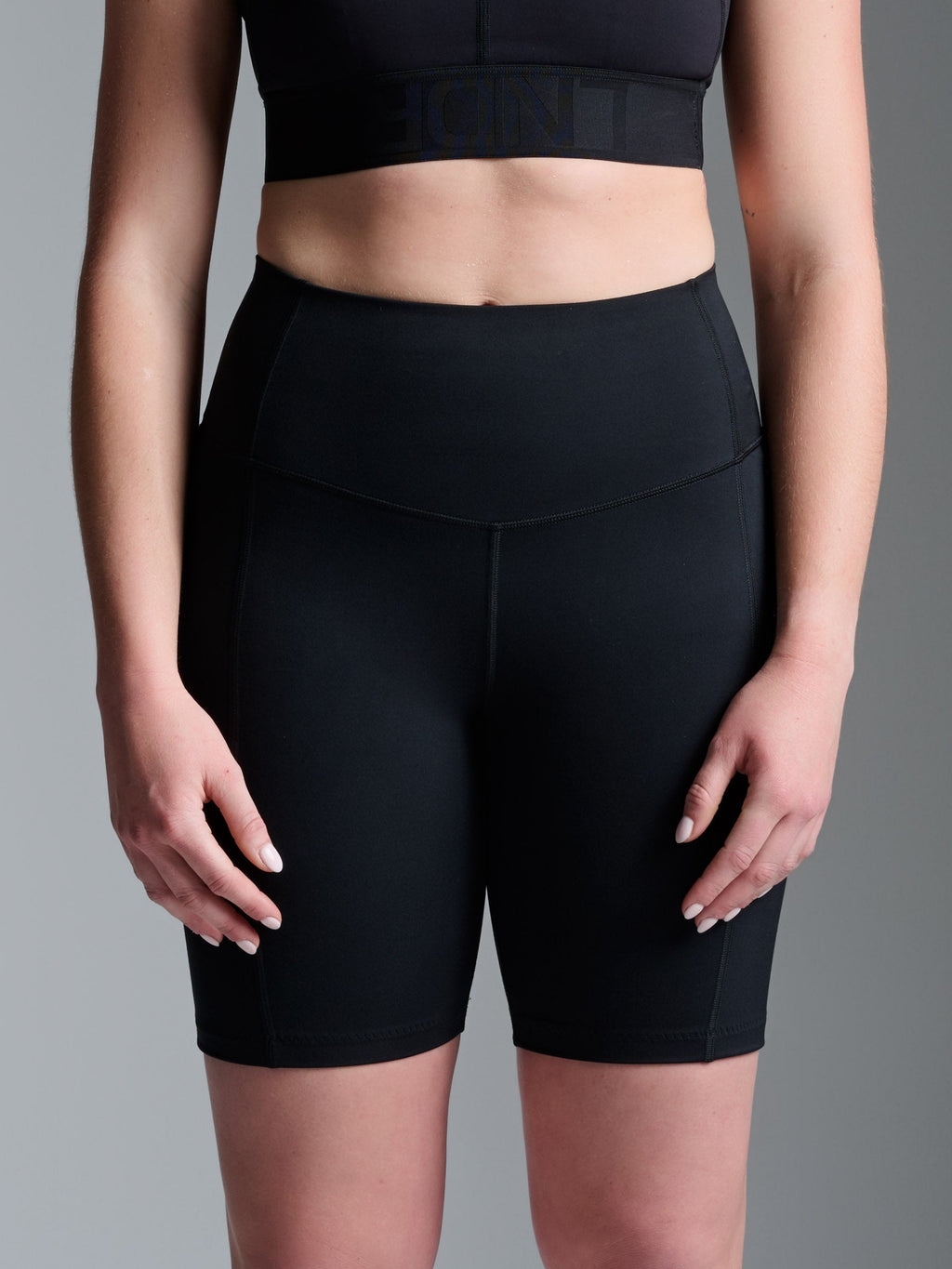 OBSESSION 8" Bike Short Black